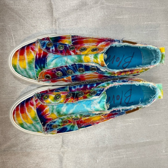 Blowfish Sneakers - Picture 3 of 9